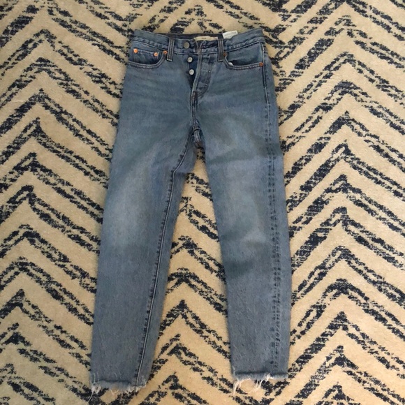Levi’s wedgie straight fit jeans - Picture 2 of 3